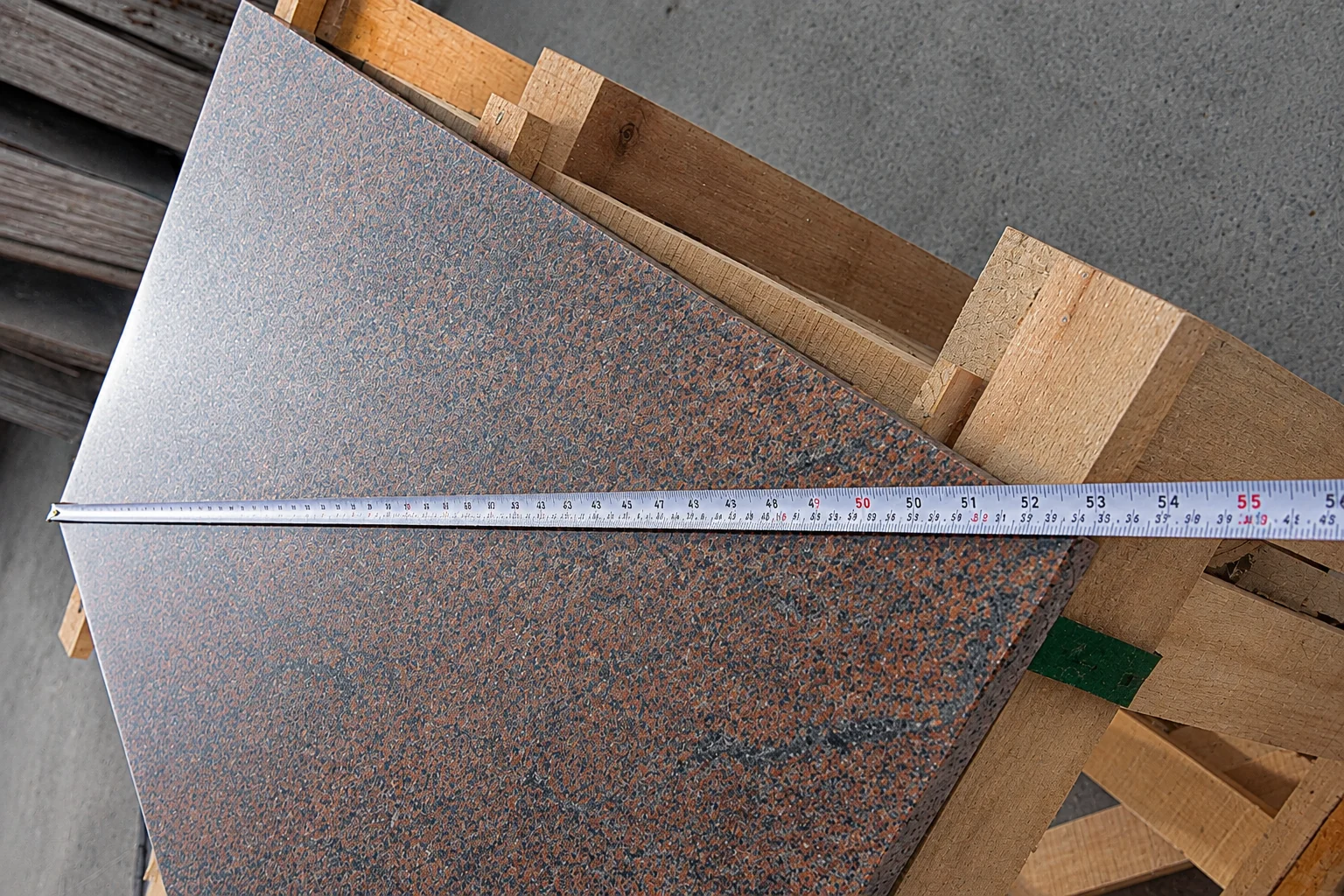 Length Inspection of Multi Red Granite